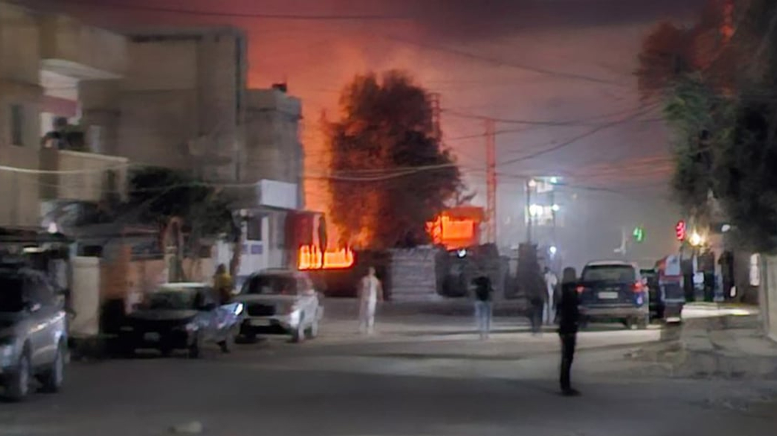 ONURUNU KAYBETMİŞ SAVAŞTAN BESLENEN ALÇAKLARDIR ONLAR!!!